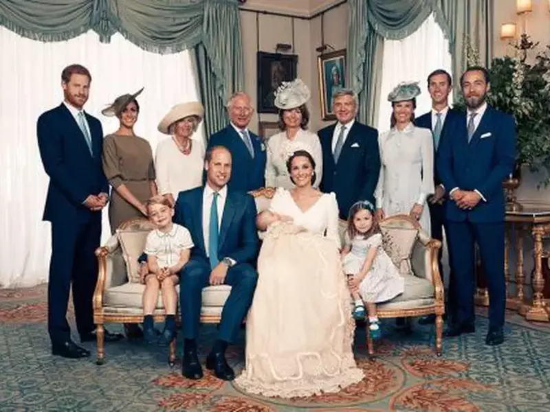 Primele imagini oficiale de la botezul prințului Louis