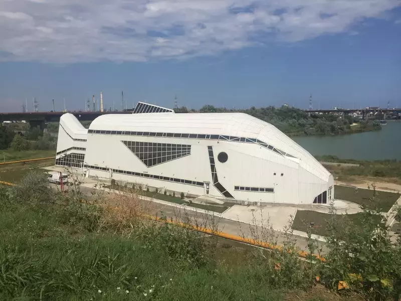 Piața de pește din Năvodari zace nefolosită