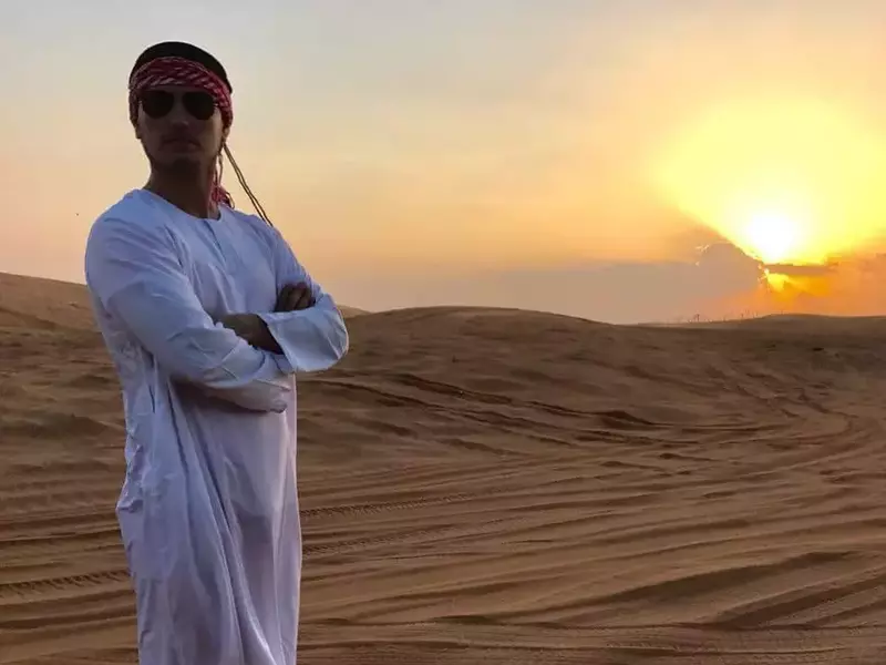 Cine este tânărul din Vaslui acuzat că a violat o fată luată cu forța