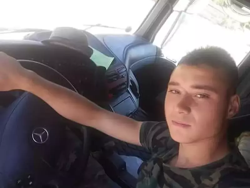 41295338_138831817058696_4939318639300968448_n