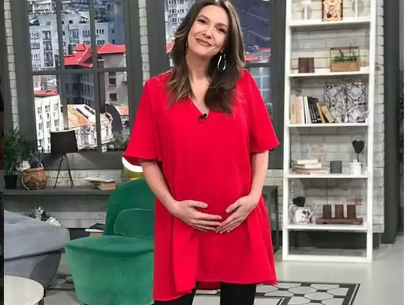 Adela Popescu, face mărturisiri înainte de a naște