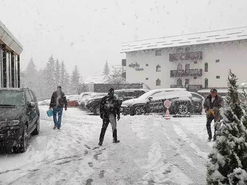 Cum va fi vremea de Crăciun, la munte. Zăpadă la Sinaia