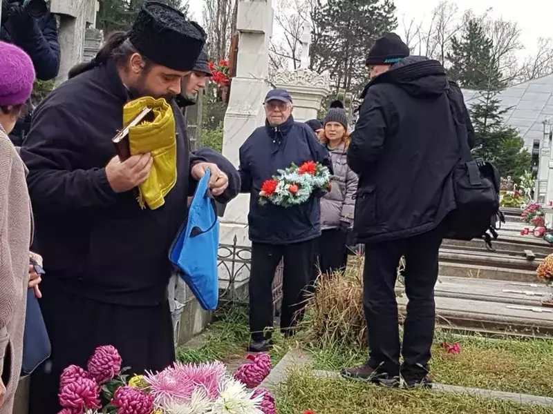 parastas Stela Popescu