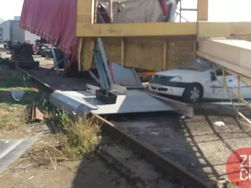 macara prăbușită peste o mașină în Cluj (1)