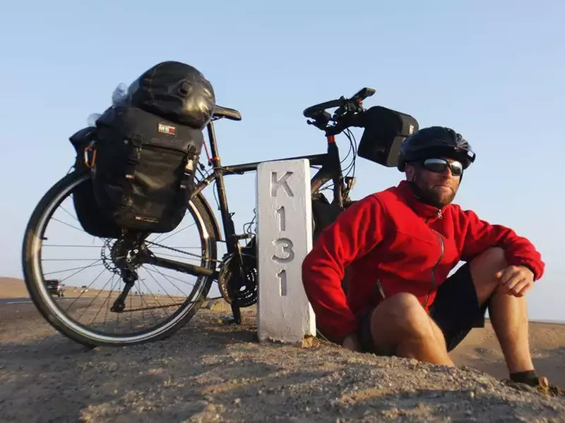 Cicloturistul Radu Paltineanu a străbătut Americile de la Nord la Sud pe bicicletă