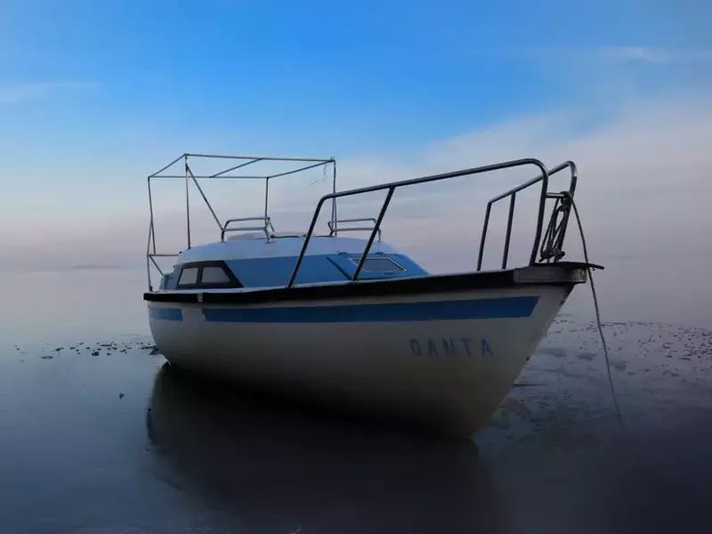 Cadavrul unui sucevean, găsit într-un lac de acumulare. Bărbatul dispăruse în ianuarie în timp ce pescuia la copcă