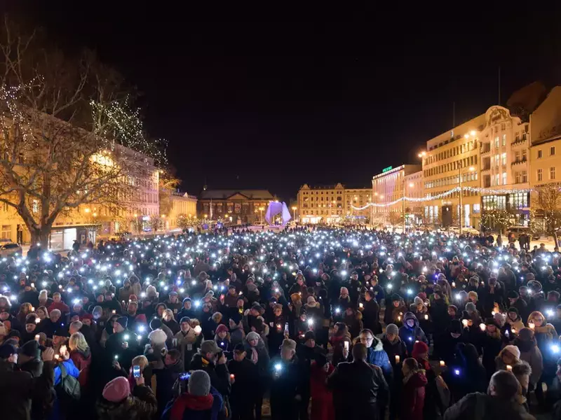 Polonezii au ieșit în stradă, la Gdansk. Mii de polonezi au ieșit în stradă, la Gdansk, după moartea primarului Pawel Adamowicz