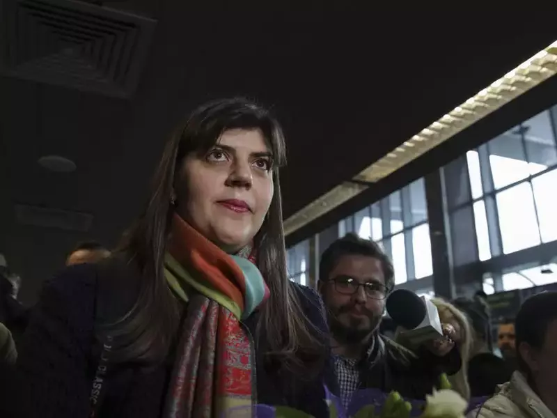 Laura Codruța Kovesi, întâmpinată cu flori la întoarcerea în țară