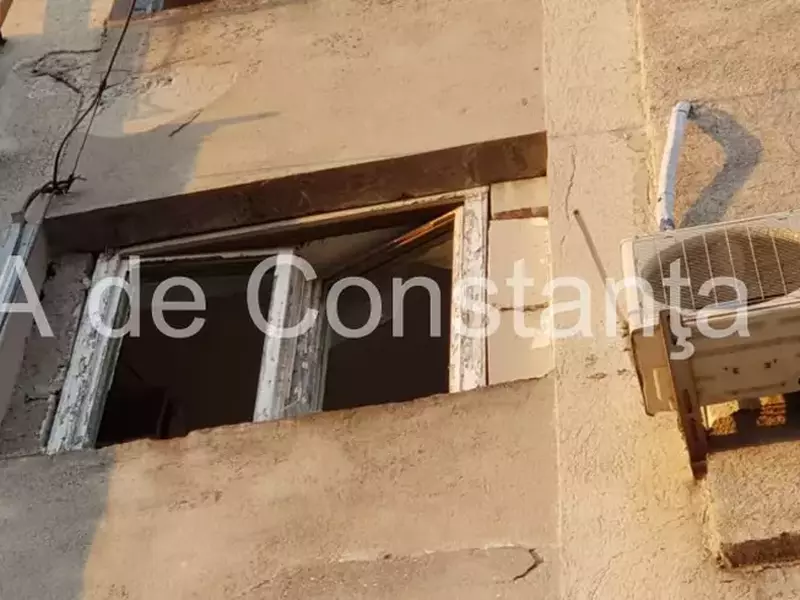 Explozii în două locuințe din Constanța