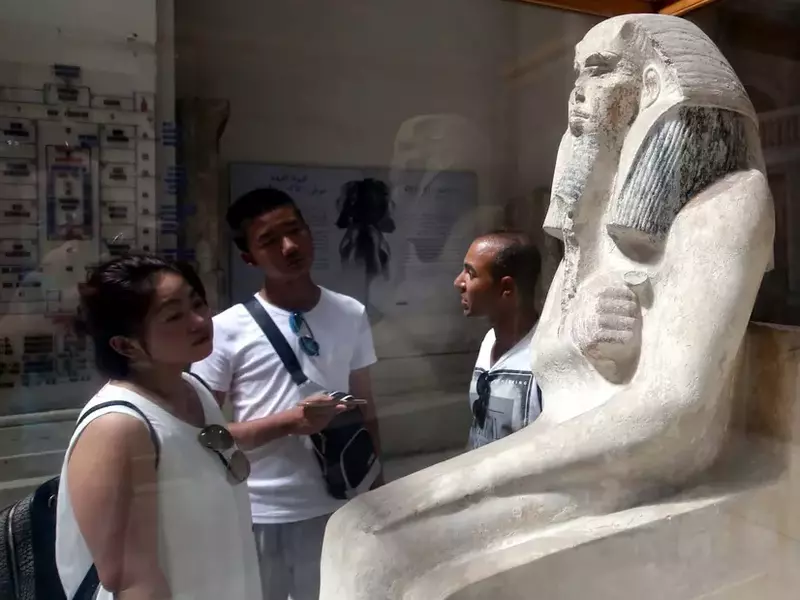 Tourists at the Egyptian Museum
