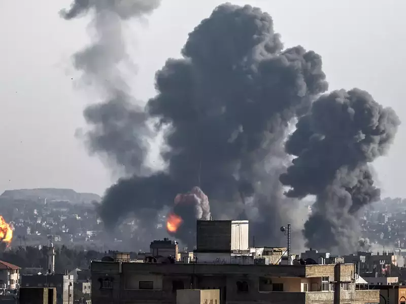 Peste 400 de rachete, lansate din Fâșia Gaza spre Israel