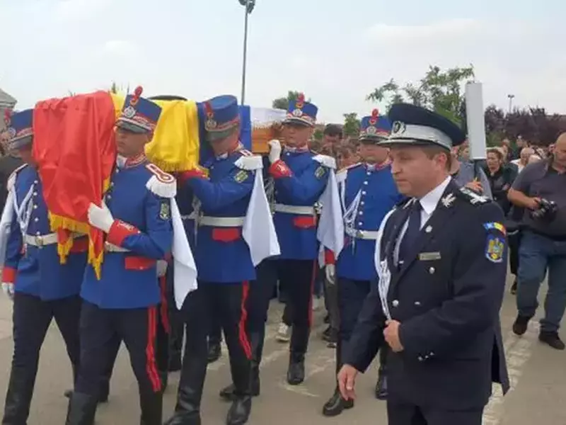 Polițistul Cristian Amariei, omorât în misiune, a fost înmormântat la Recaș.