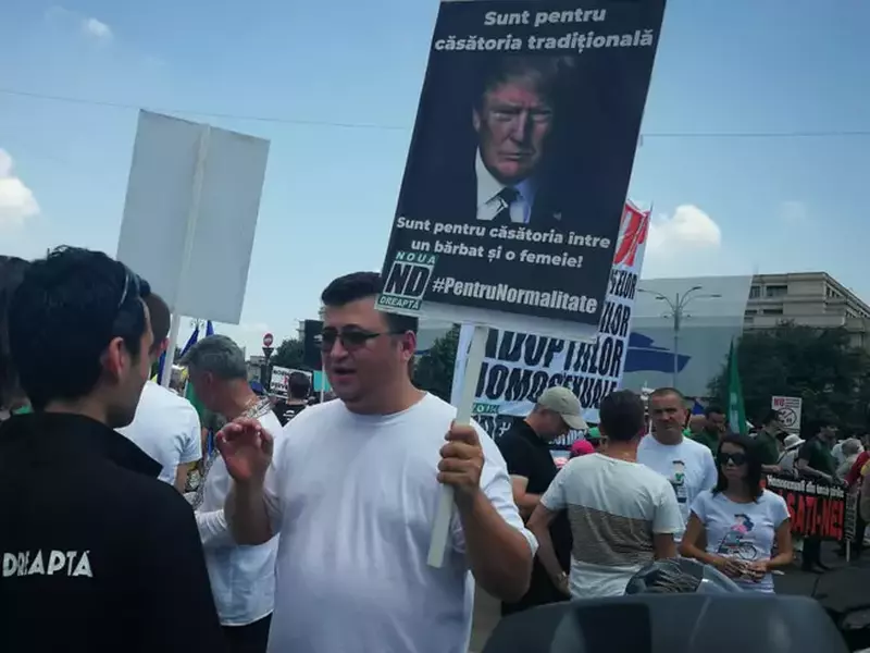 Marș împotriva comunității LGBT în București.