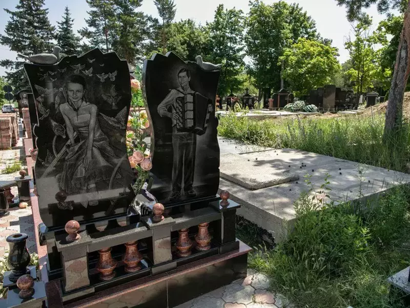 cimitir doina chisinau (1)