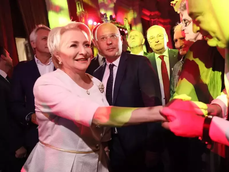 68984115_449763738941796_6089022878395662336_n