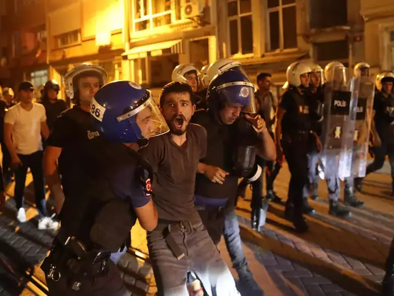 Proteste violente în Turcia (1)
