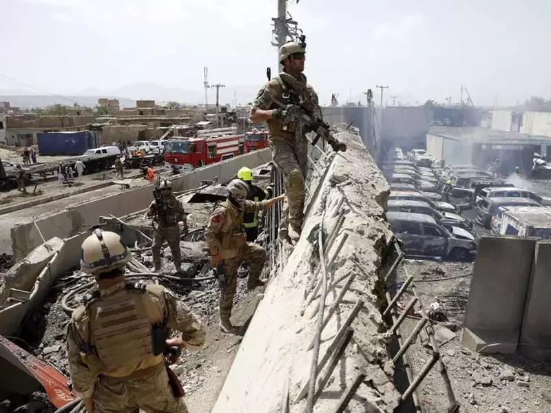 Românul rănit în atacul talibanilor în Kabul va fi transferat în Europa