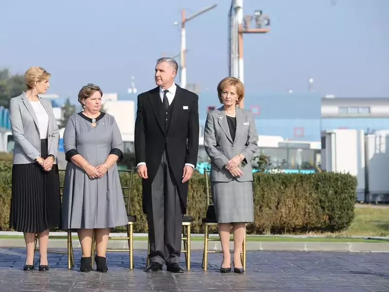 72547717_2429446150672002_2808074571884789760_n