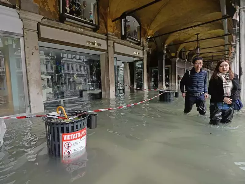 Flooding in Venice