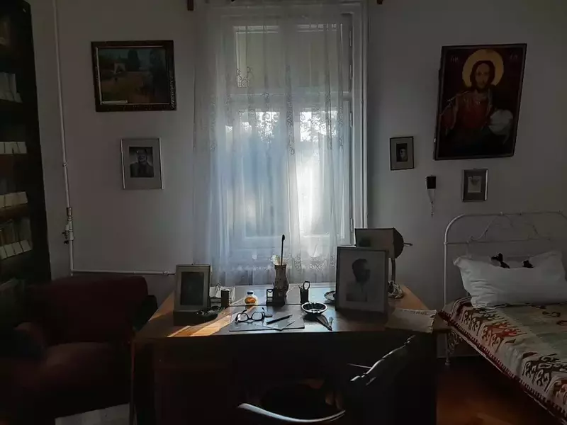 biroul lui Tudor Arghezi