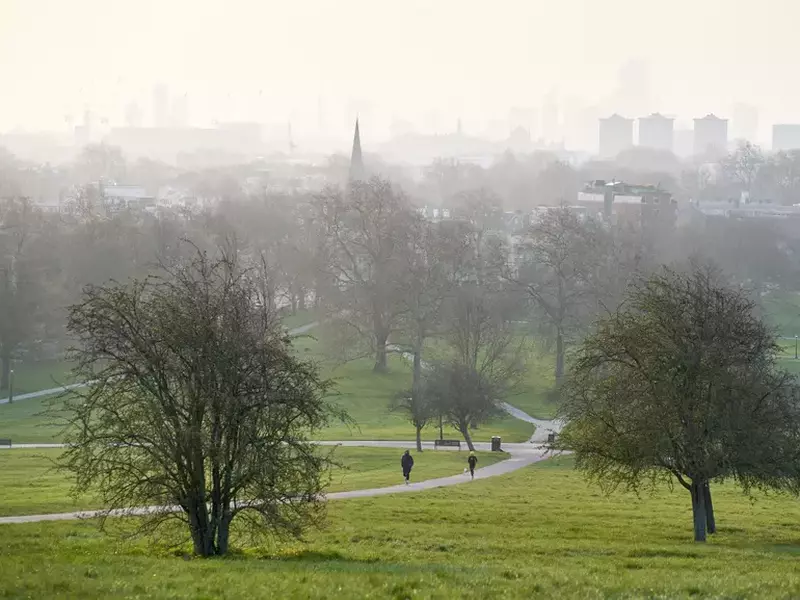 Jogging în Primrose Hill, Londra