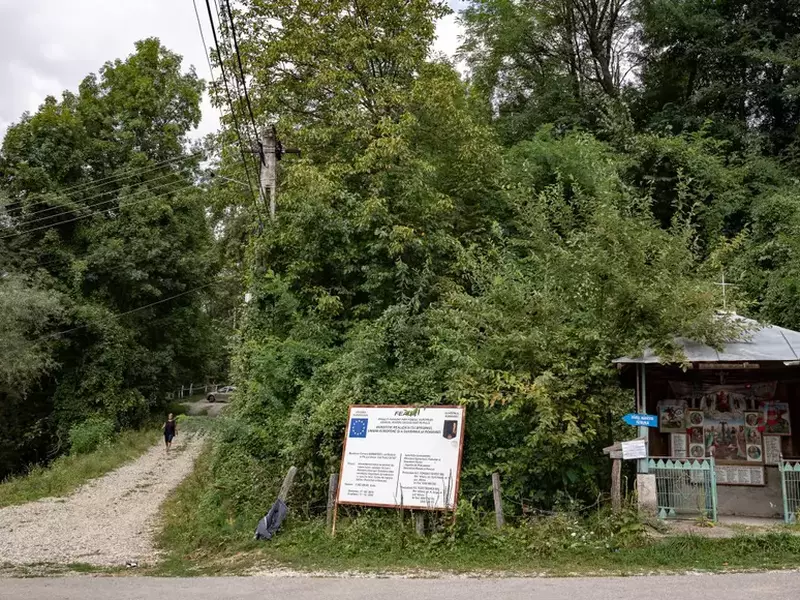 fetita-fara-lumina-valcea-s-11