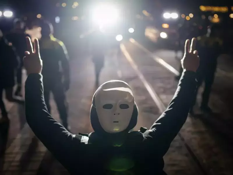 Protest as Dutch PM Rutte announces latest pandemic restrictions