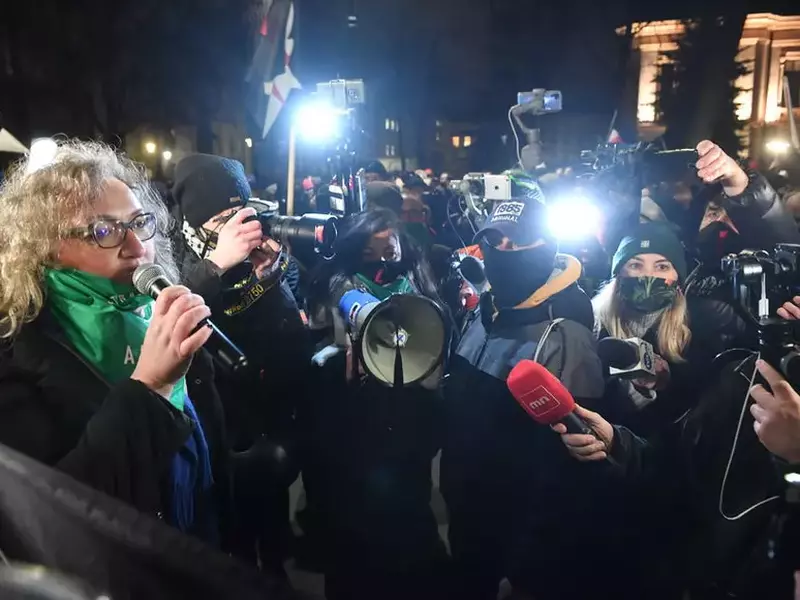 Proteste în Polonia, după anunțul privind intrarea în vigoare a interzicerii avorturilor