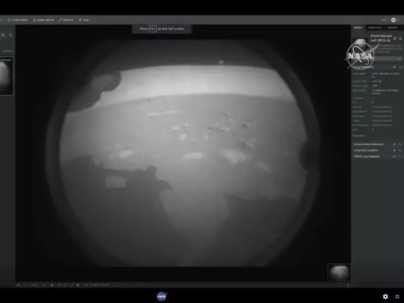 Perseverence a transmis prima imagine de pe planeta Marte