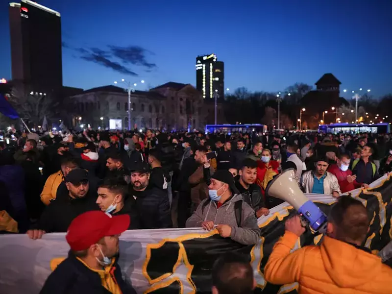 Proteste împotriva restricțiilor în Piața Victoriei sursa foto: Vlad Chirea
