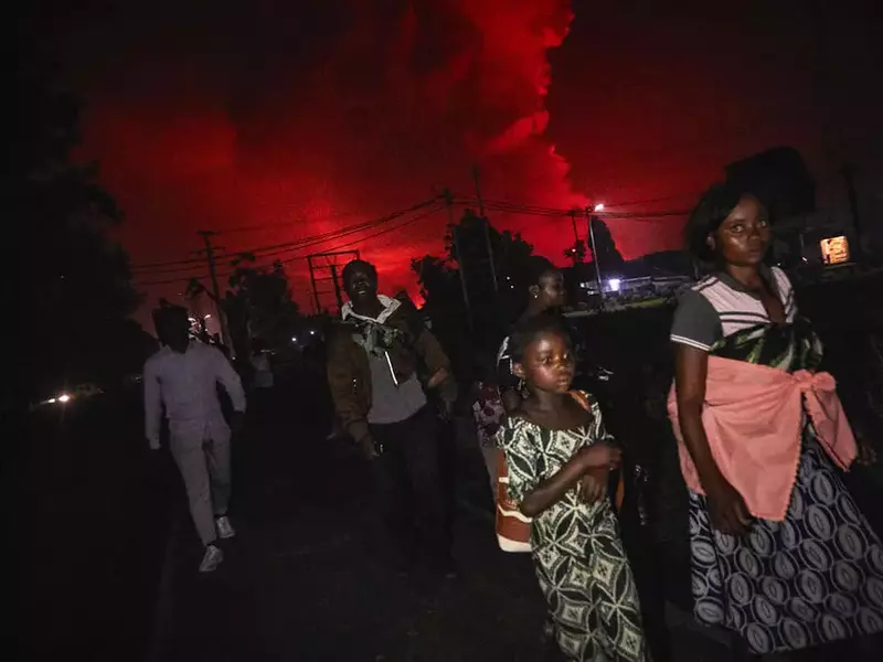Cel puțin 15 morți și 500 de case distruse, după erupția unui vulcan, în Congo