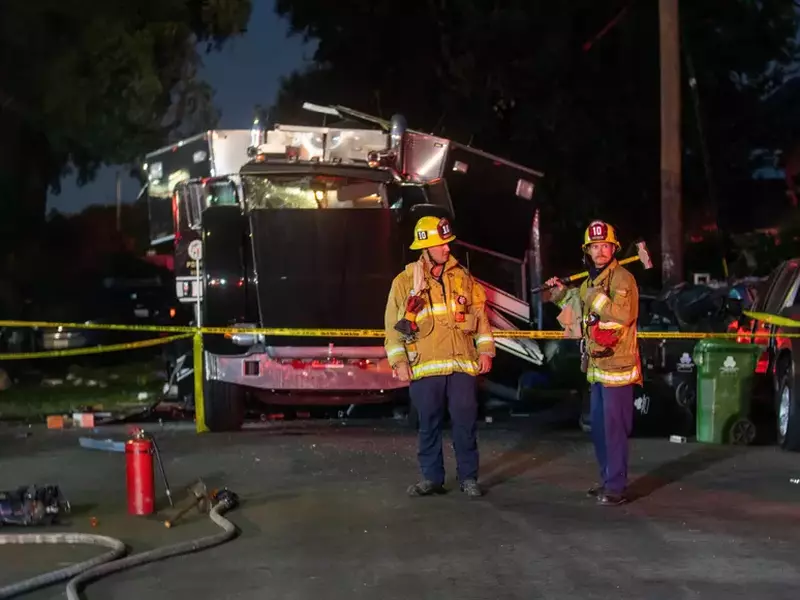 17 răniți, după ce geniștii au detonat greșit o încărcătură de artificii, în Los Angeles