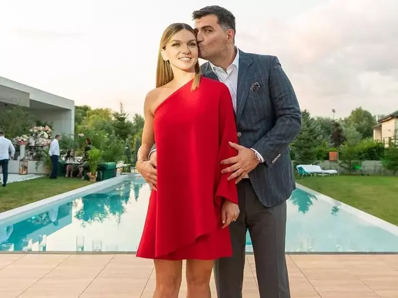 simona halep rochie rosie pret 5