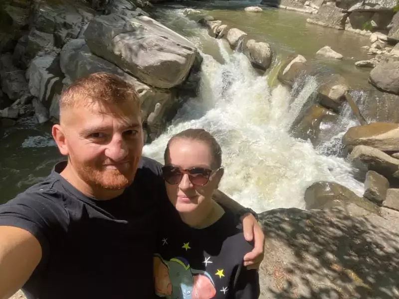 catalin morosanu se muta fara sotie la bucuresti 3