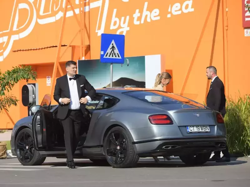 2420525321886794600023737010255530522145504n