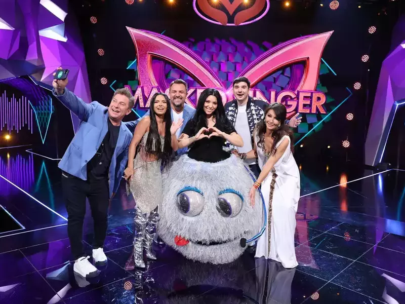 corina-caragea-pufosul-de-la-masked-singer-6