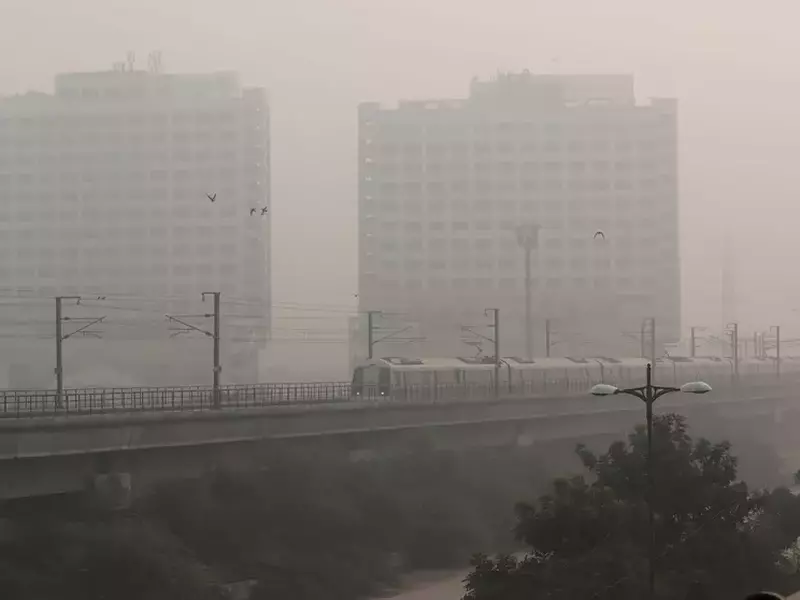 Delhi’s air quality recorded to be in ‘hazardous’ category