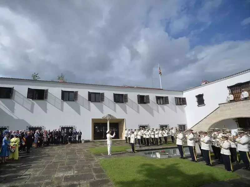 BUCURESTI – ZIUA REGELUI – GARDEN PARTY – PALATUL ELISABETA
