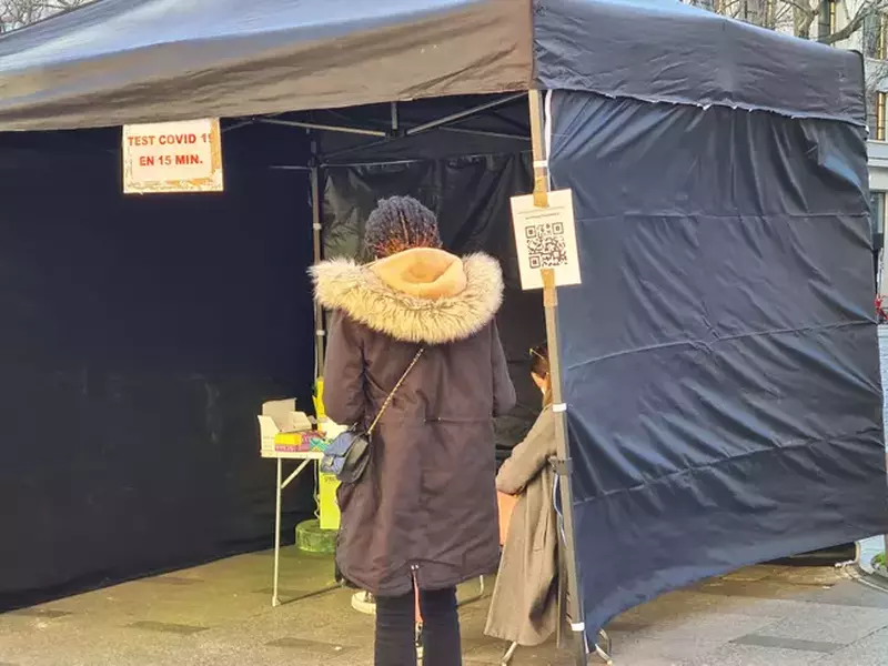 in-franta-se-fac-peste-15-milioane-de-teste-pentru-depistarea-covid-19-pe-zi–testarea-e-gratuita-centrele-sunt-peste-tot-1