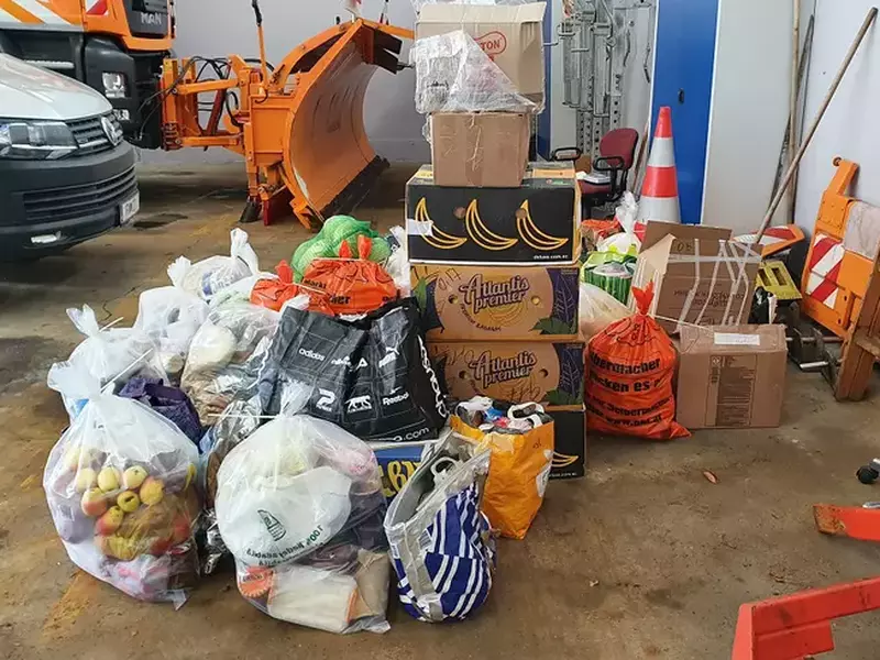 zoll-beschlagnahmte-im-kampf-gegen-tierseuchen-840-kg-lebensmittel-auf-autobahn51795240082o