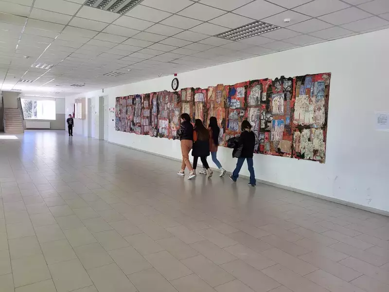 1.300 de elevi învață la școala din sat