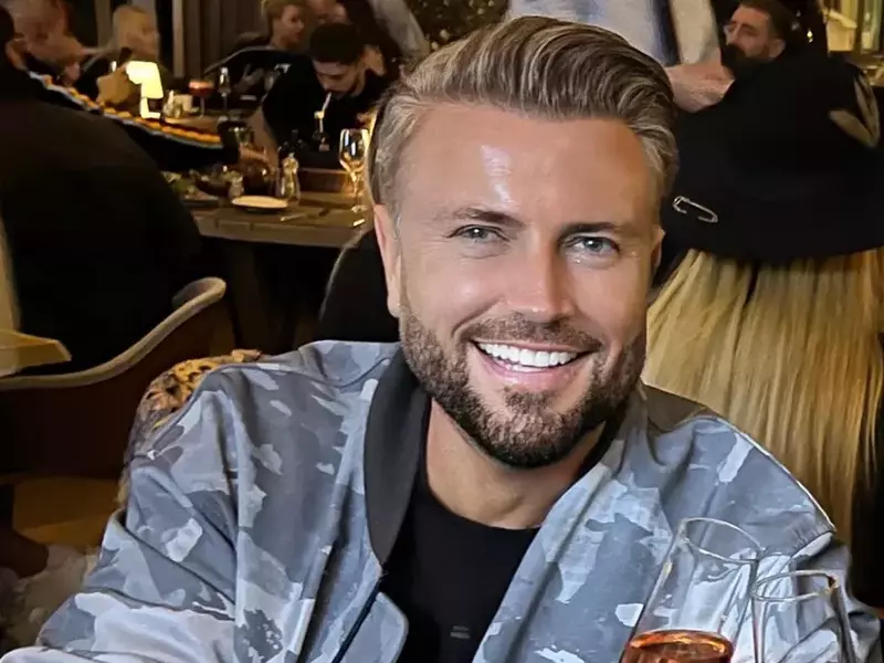 catalin-botezatu-operatie-estetica-la-fata-3