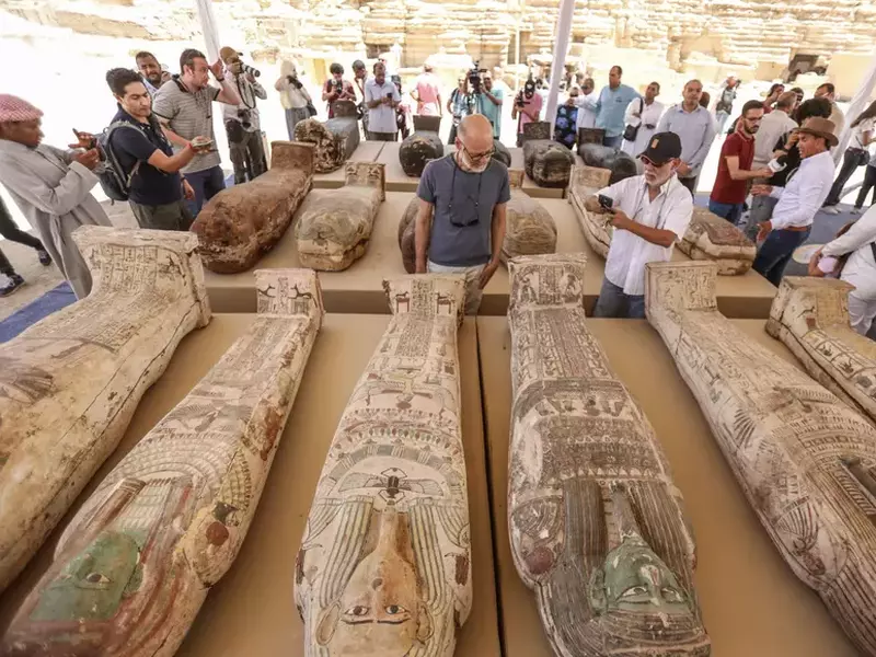 Ancient mummies and statues found in Egypt