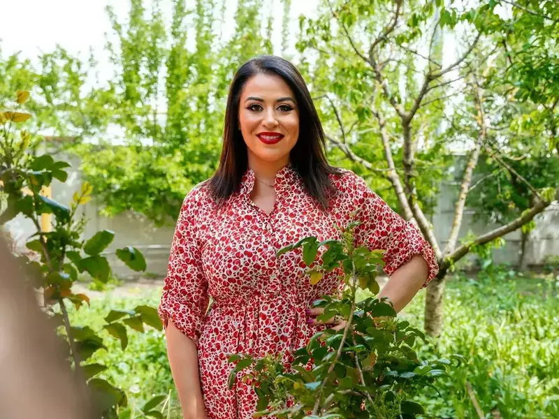 2840742845763218573898721724021327662098057n