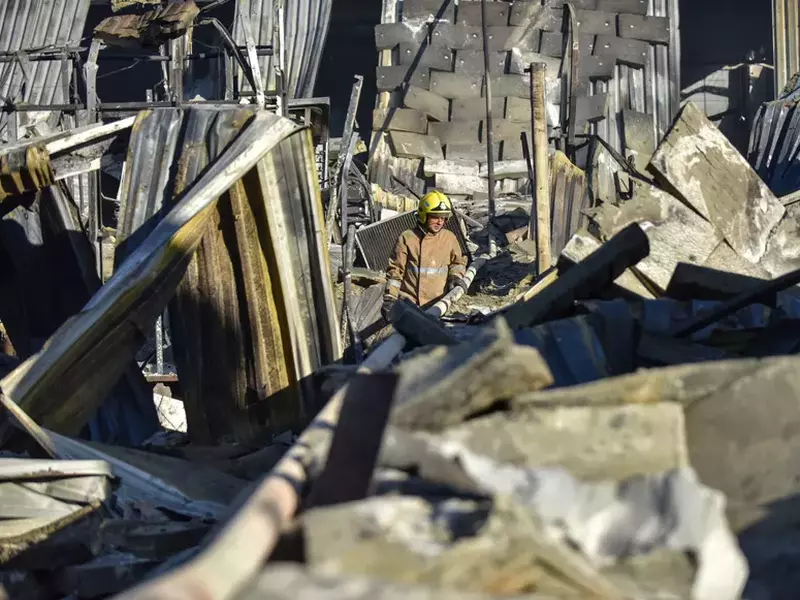 At least 18 dead after rockets hit Kremenchuk shopping center