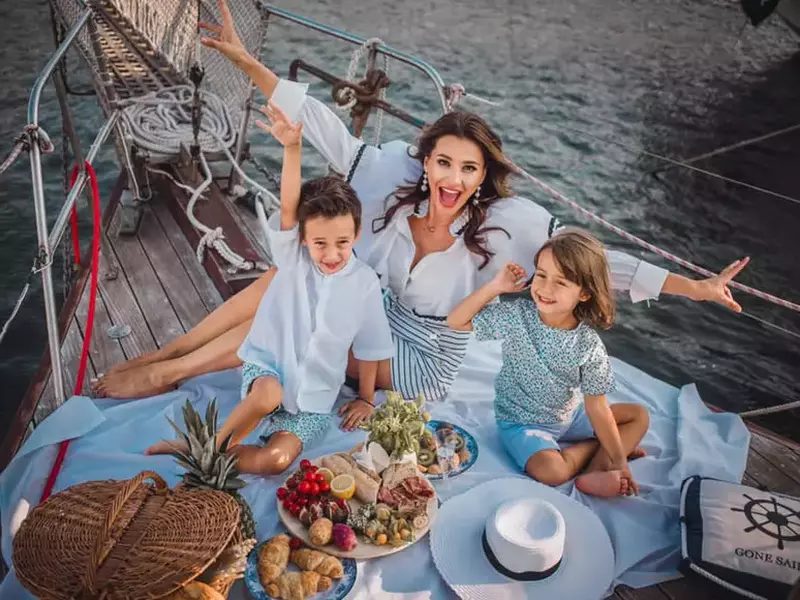 claudia-patrascanu-si-copiii-2