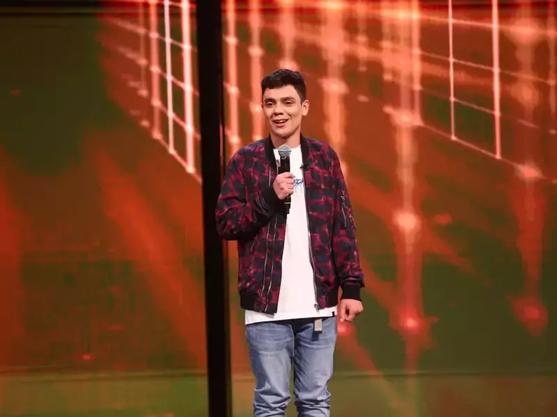 stand-up-revolutionteo-ionita-1