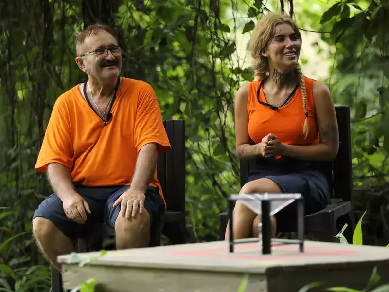 cornel-palade-si-bia-khalifa-sunt-celebru-scoate-ma-de-aici-1