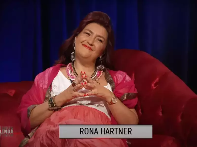 rona-hartner-in-oglinda-mihai-ghita