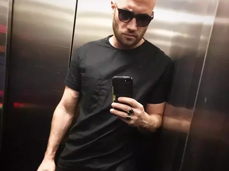 6073571022089102758305198367284861764894720n